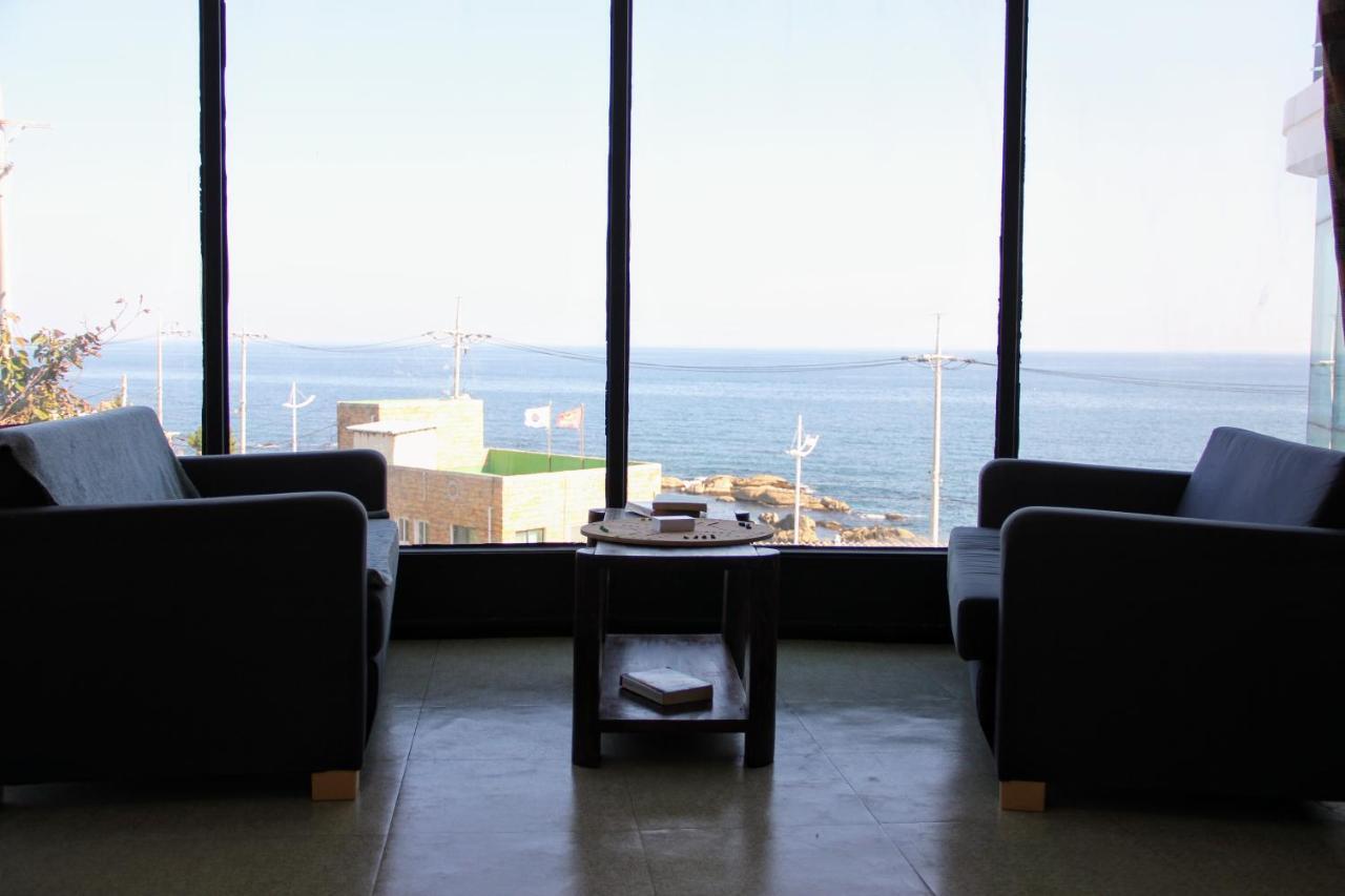 Redo Backpacker'S Hostel Kangrung Kültér fotó